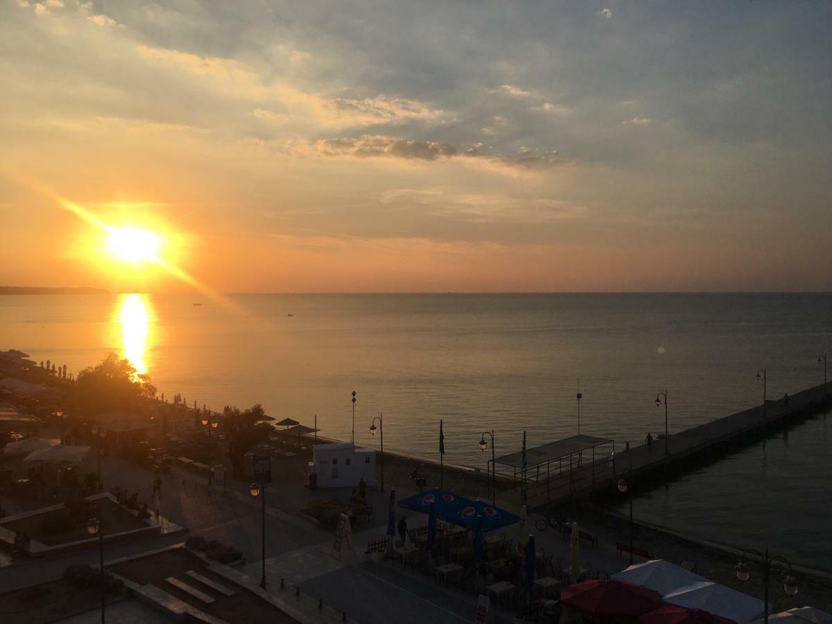 Vento Di Mare Appartement Peraía Buitenkant foto